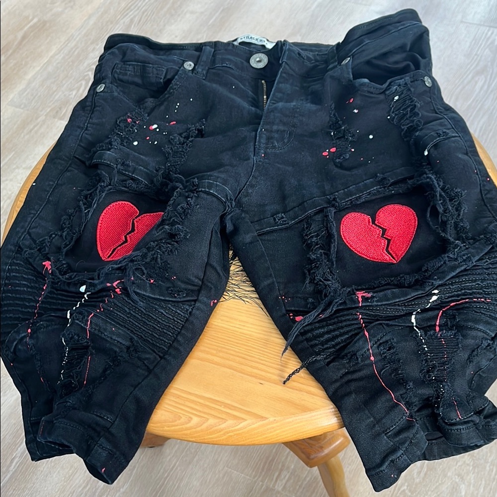 Track 23 Stylish Black Distressed Jeans with Red Heart Patches size 30 men’s